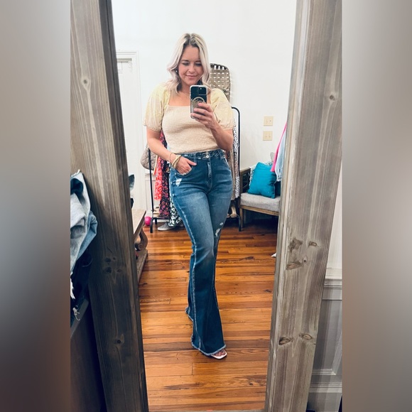 Strut & Bolt - Picture 5 of 5